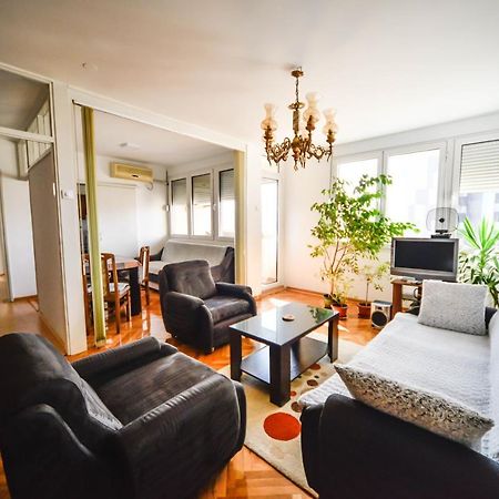 Apartman Centar Lux Пірот Екстер'єр фото