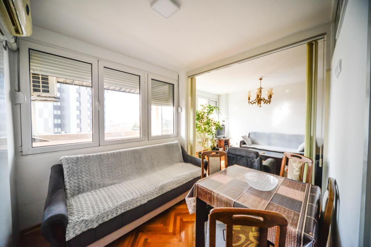 Apartman Centar Lux Пірот Екстер'єр фото